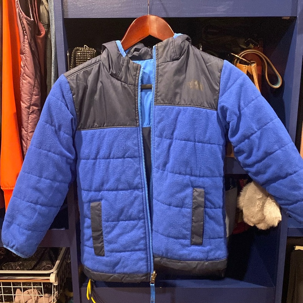 Boys north face reversible jacket blue